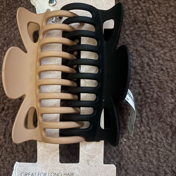 Source Unknown Accessories - Dual-Tone Black and Tan Hair Claw clips